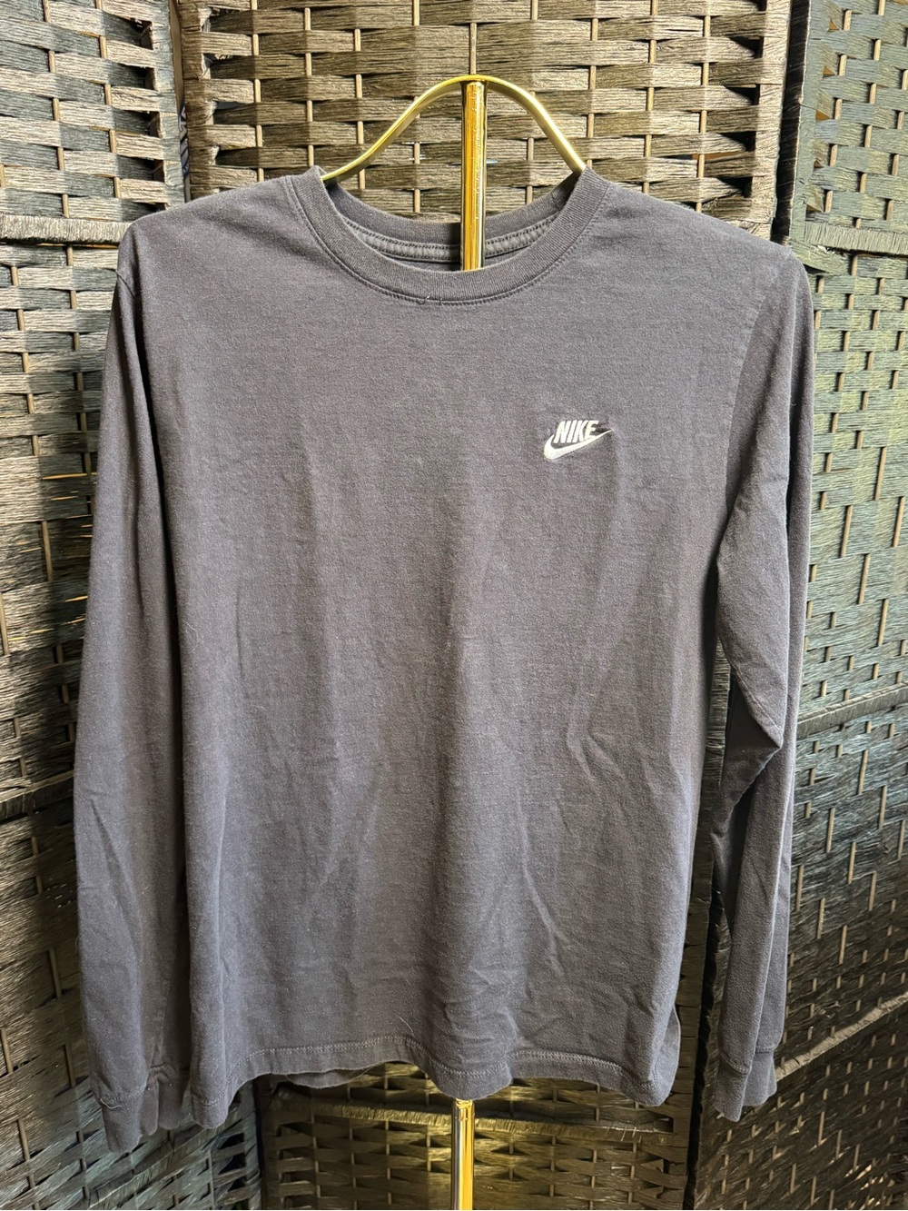 Nike Men's Long Sleeve Crewneck Shirt - Charcoal Gray